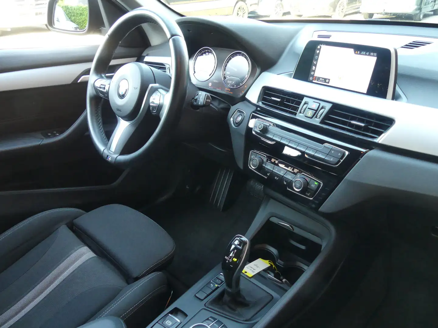 BMW X1 sDrive18i High Executive Negro - 2