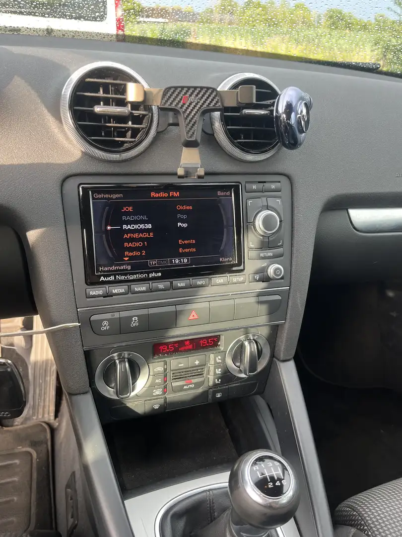 Audi A3 1.2 TFSI Ambit. Advanced Zwart - 2