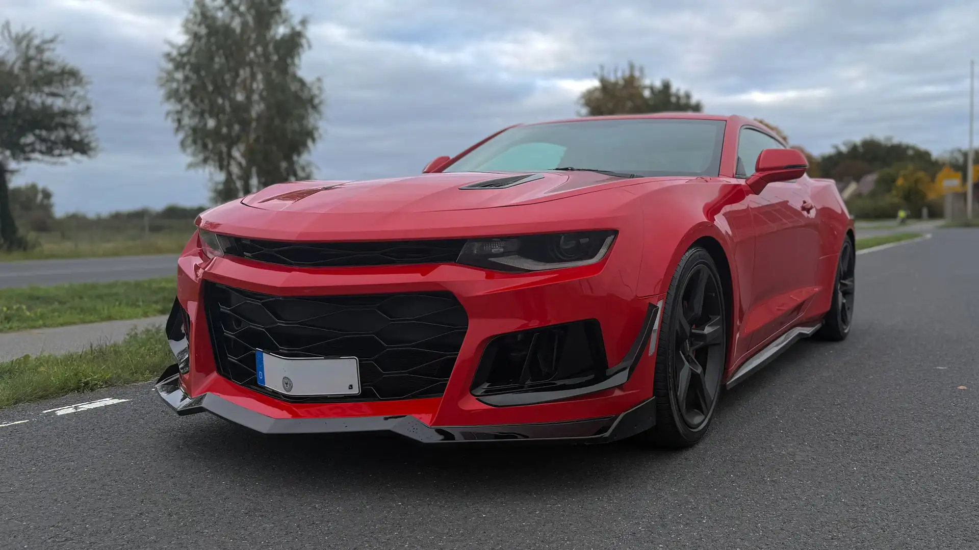 Chevrolet Camaro Coupe 6.2 V8 Aut. / EU-Modell / Unfallfrei Красный - 2