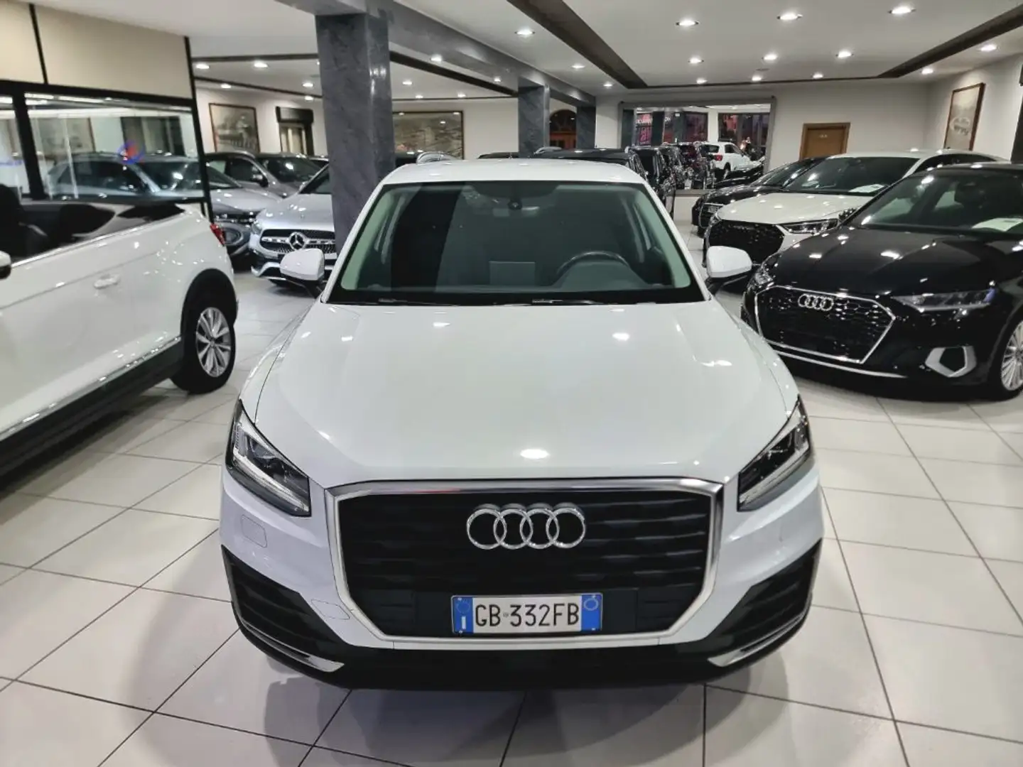 Audi Q2 30 Business 1.6 TDI 115CV S tronic Navi- Fari Led Bianco - 2