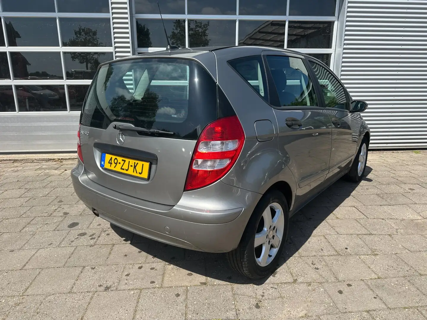 Mercedes-Benz A 150 Classic (EXPORTPRIJS)- ADVERTENTIE LEZEN! - Airco Gris - 2