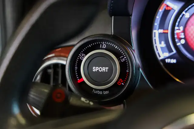 Abarth 500c view 19