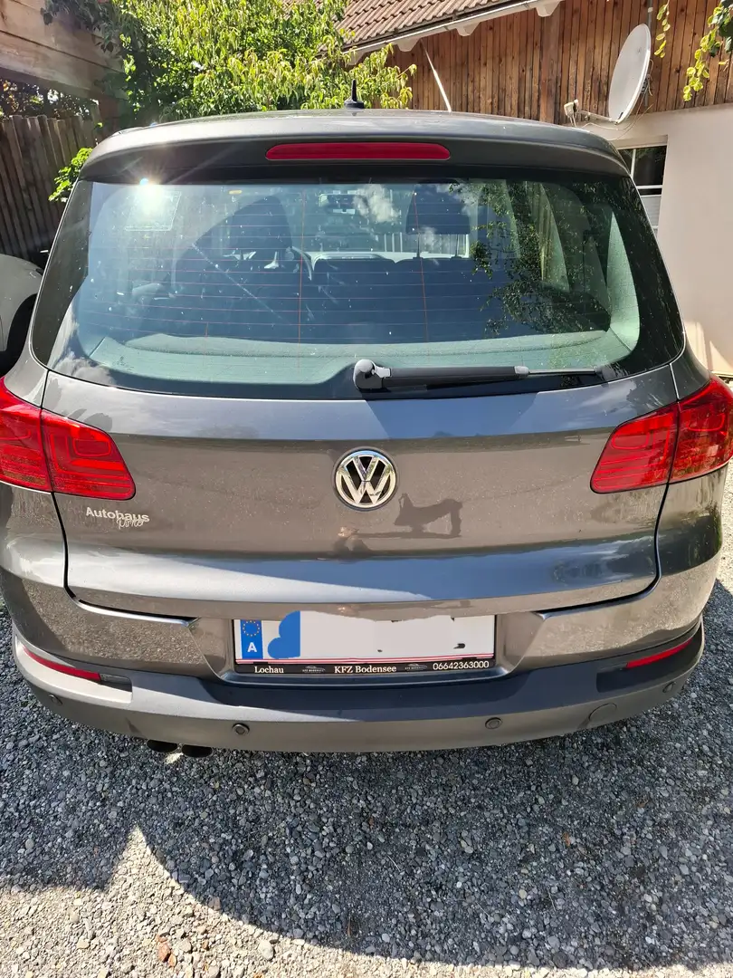 Volkswagen Tiguan Tiguan 2,0 TDI Sky BMT DPF Sky Grau - 2