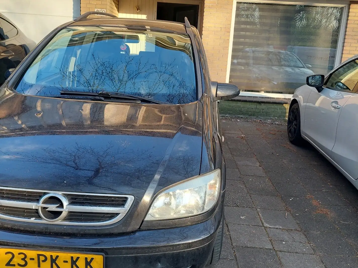 Opel Zafira 1.8 16V Comfort - 1