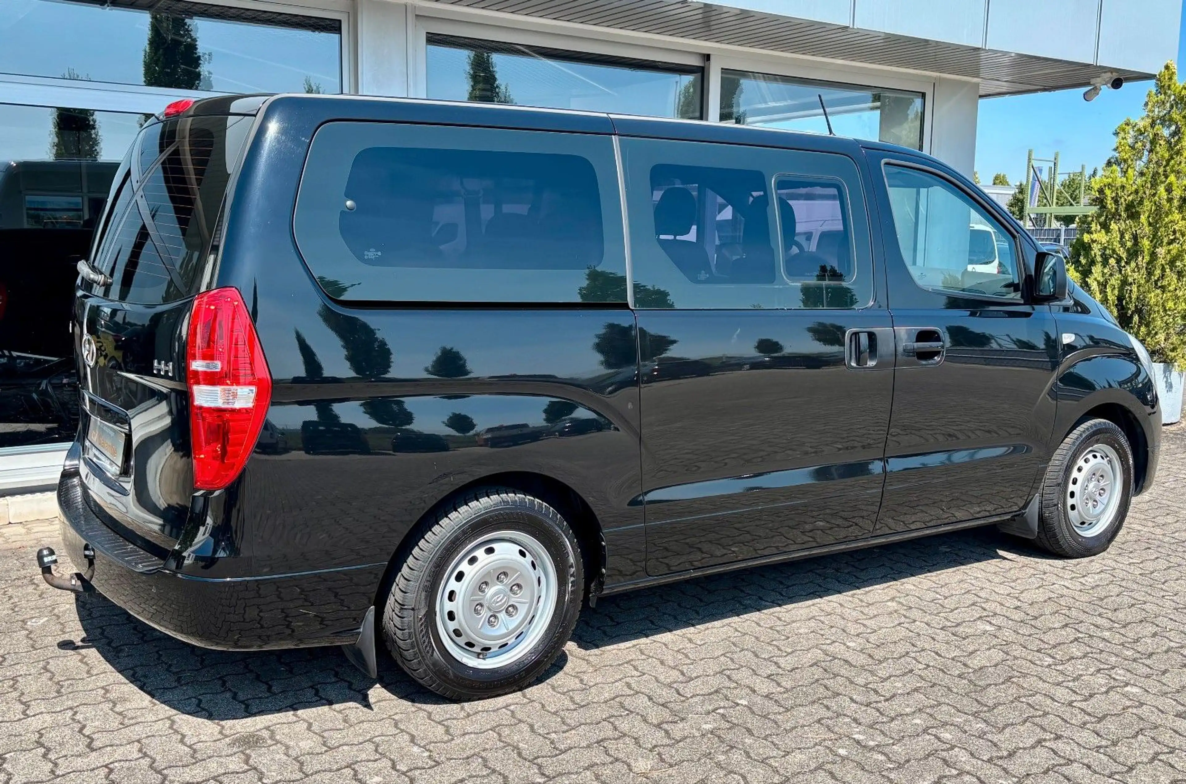 Hyundai H-1 Travel 2.5 CRDi Comfort 8 Sitzer — photo 8