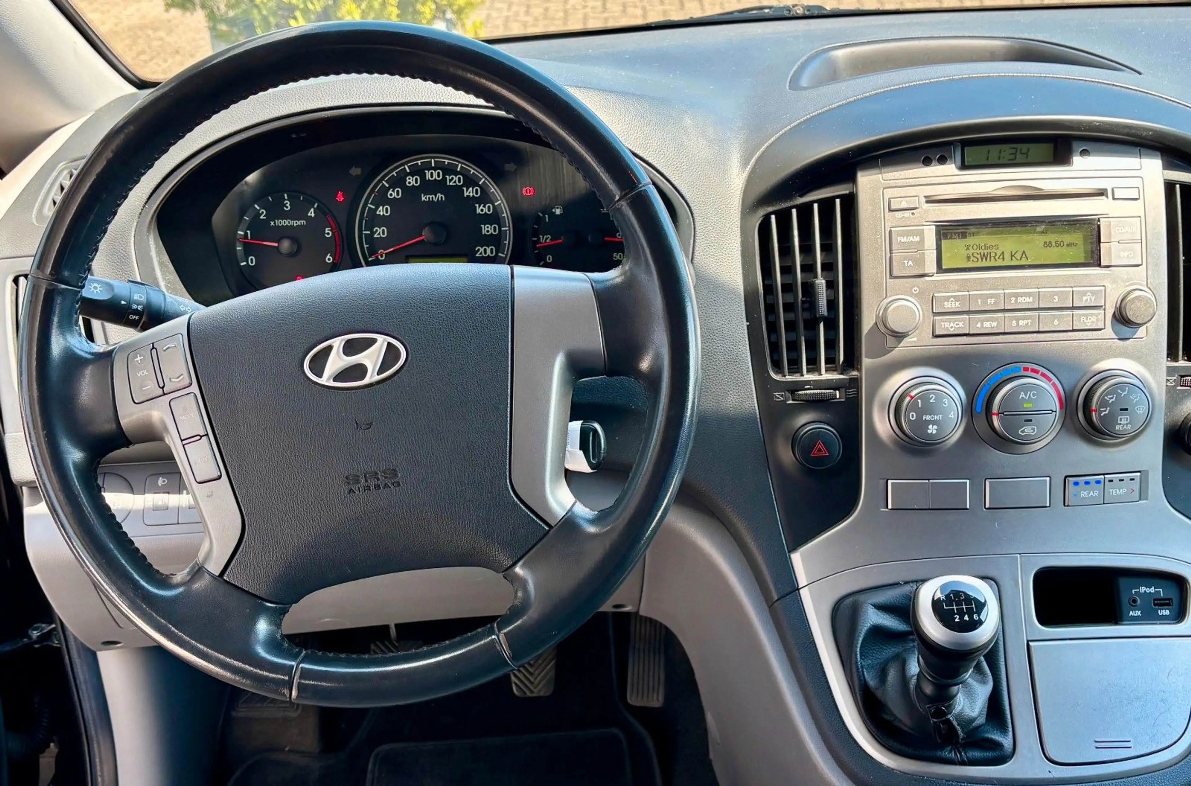 Hyundai H-1 Travel 2.5 CRDi Comfort 8 Sitzer — photo 10