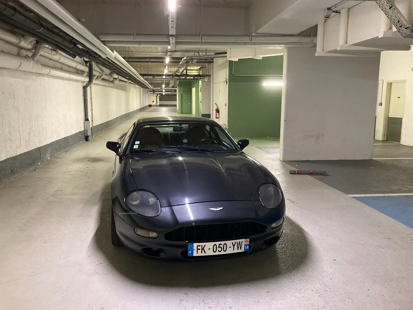 Aston Martin DB7 Schwarz - 2