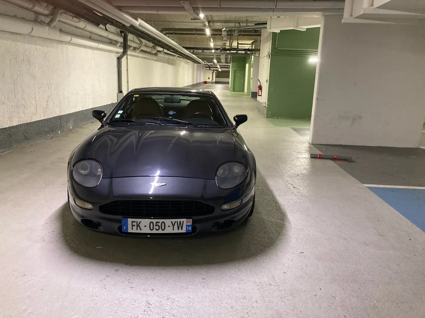 Aston Martin DB7 Schwarz - 1