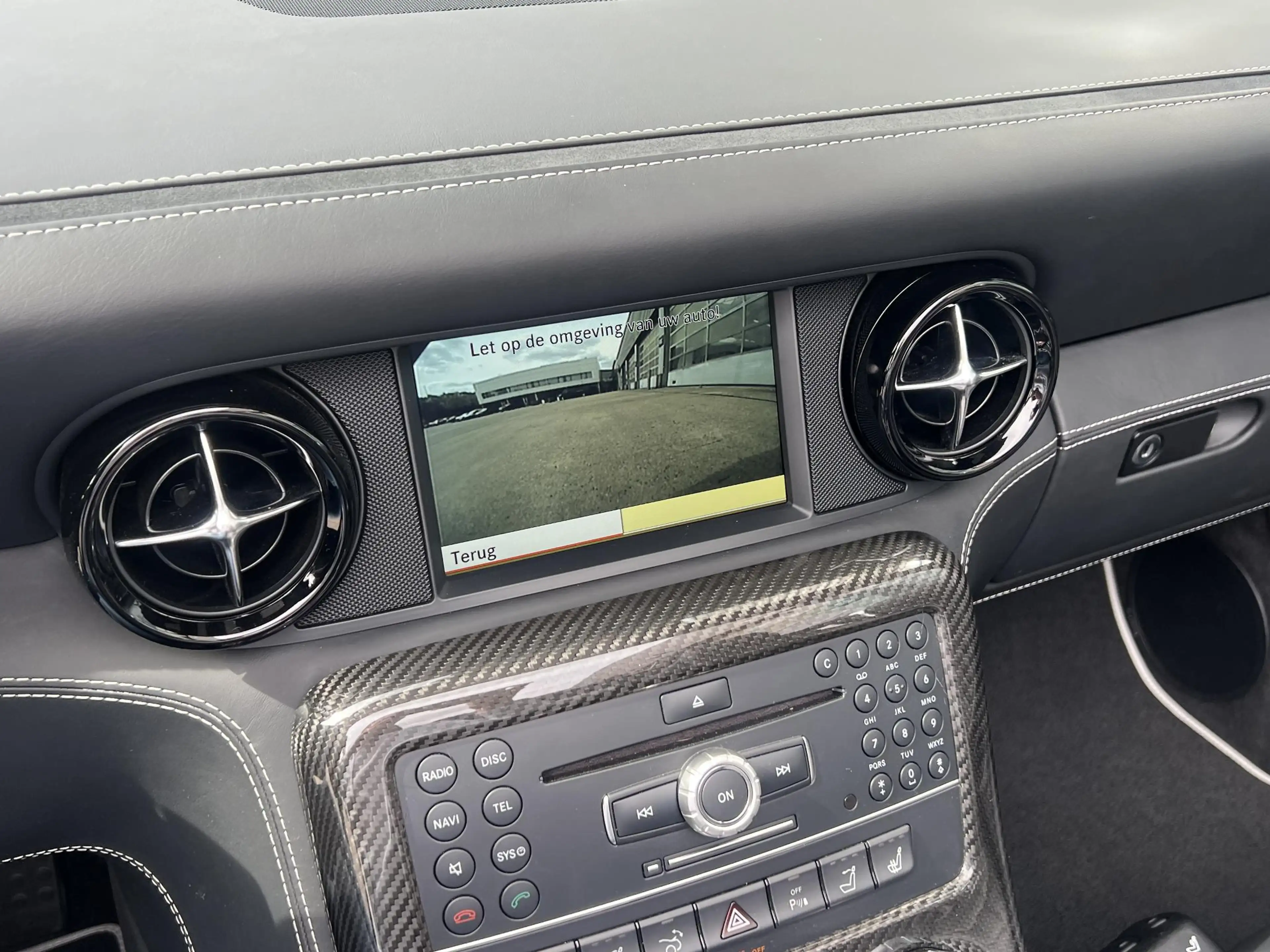 Mercedes-Benz SLS AMG GT Roadster final edition 1 of 350 — photo 12