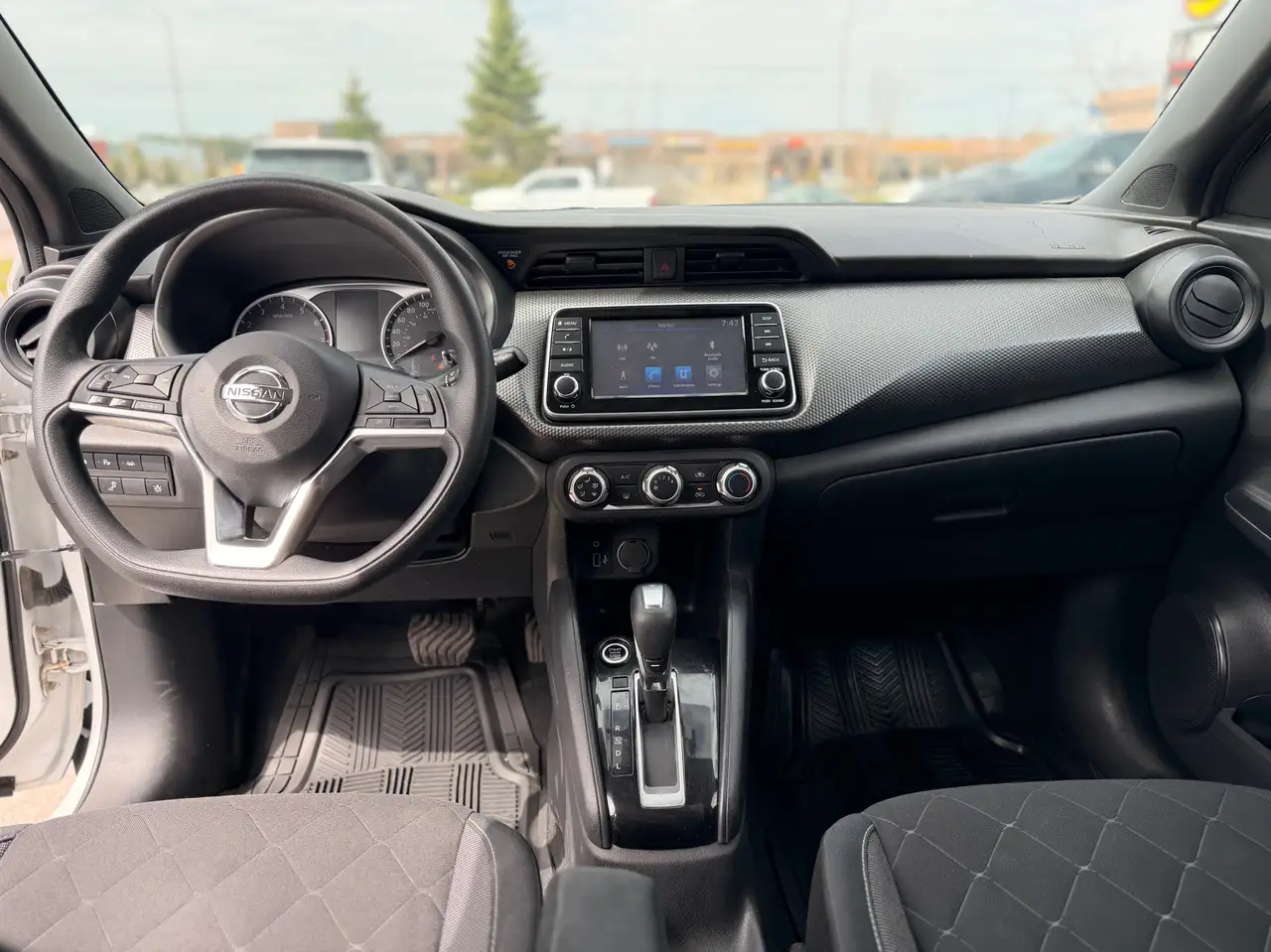 Nissan Kicks снимка Nissan Kicks