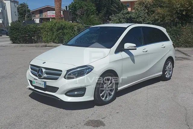 Mercedes-Benz B 180 B 180 d Sport