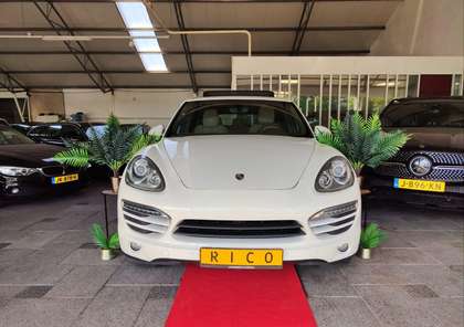 Porsche Cayenne 3.6 300PK AUT PANO FULL! 2011