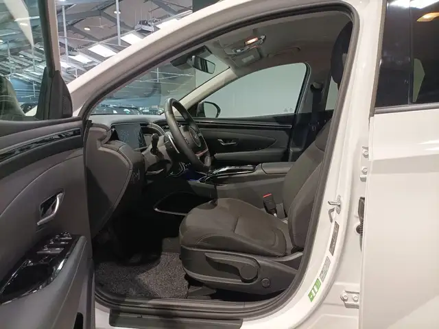 Hyundai Tucson view 8