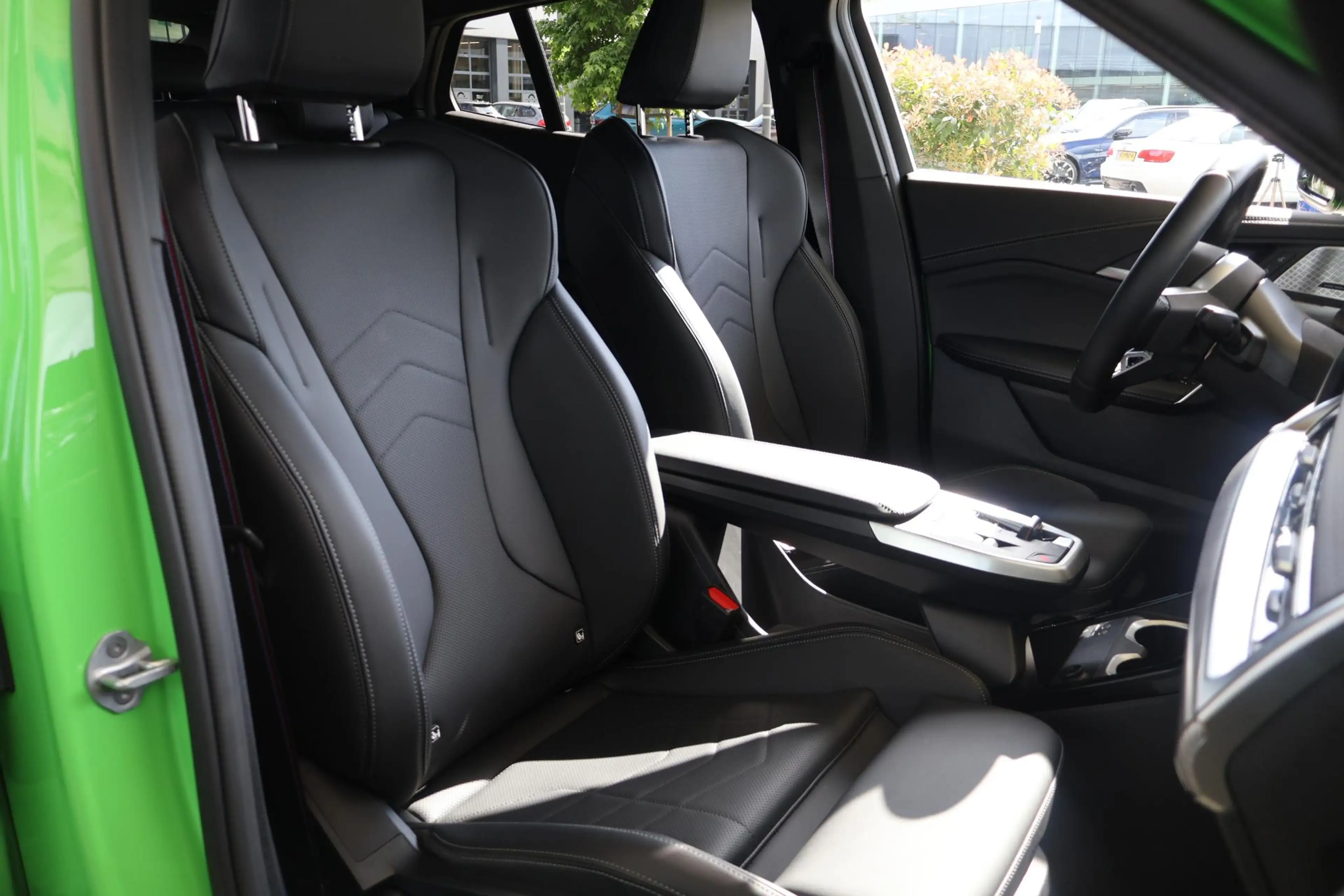 BMW iX2 eDrive20 | M Sportpakket Pro | Harman/Kardon | Hea — photo 9