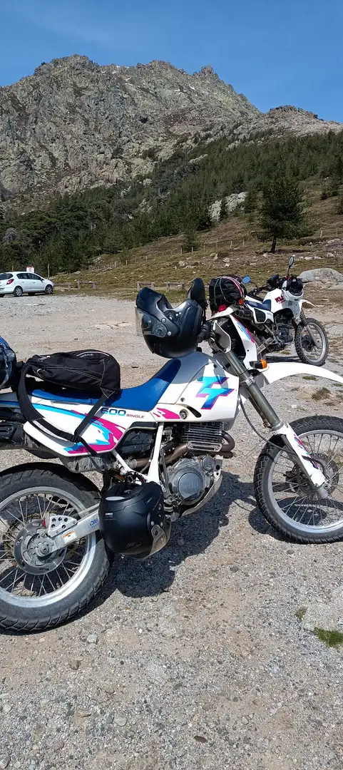 Yamaha TT 600 Blanco - 1