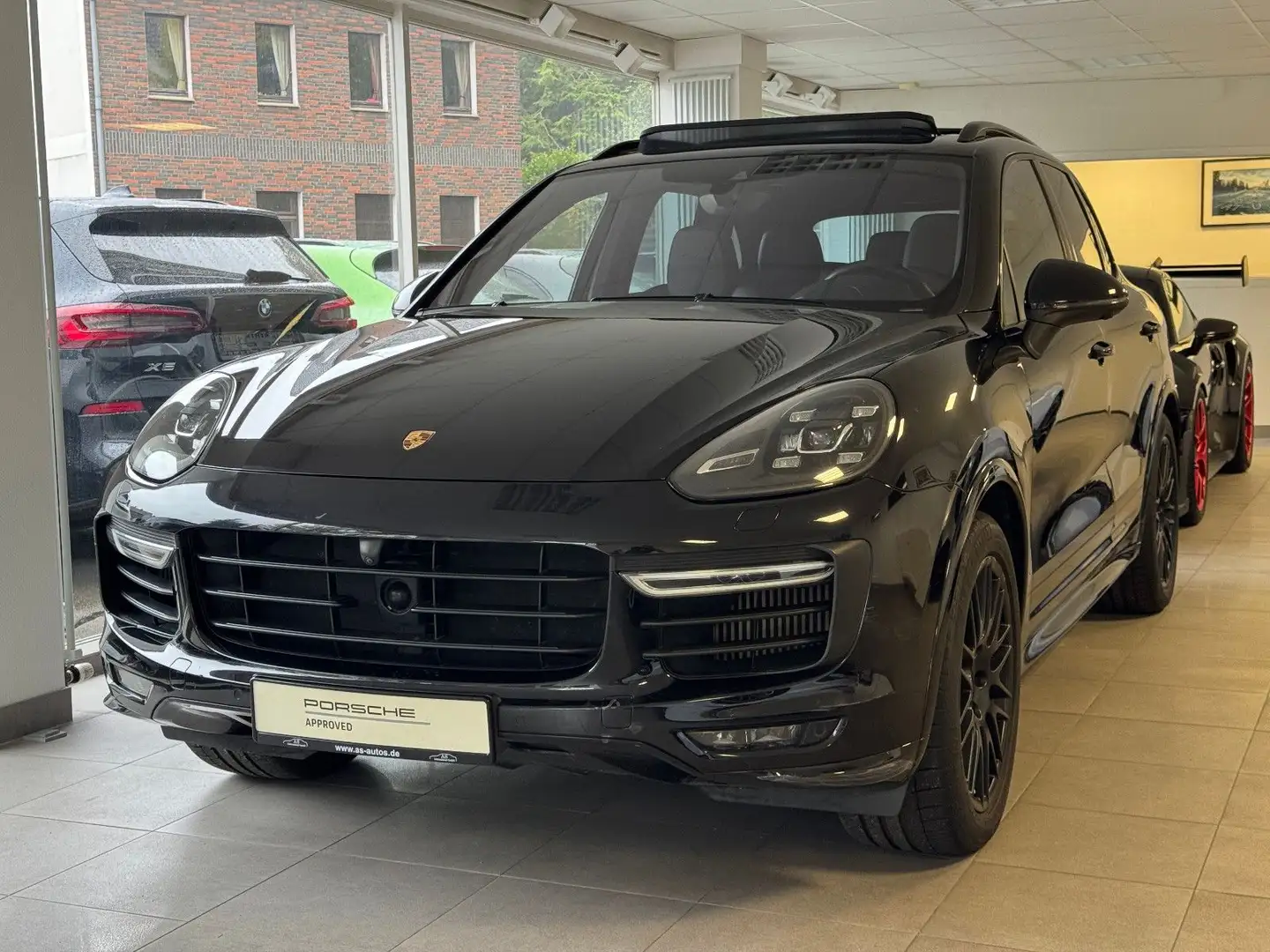 Porsche Cayenne GTS 18-Wege LED Luft Panorama Bose R21 Noir - 1