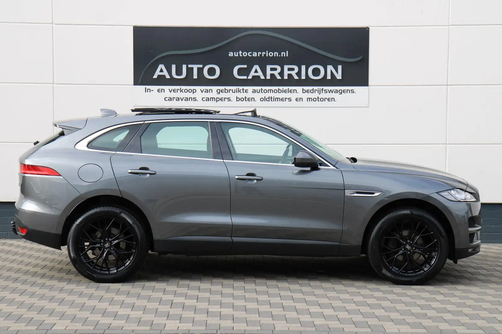 Jaguar F-Pace 2.0d AWD Portfolio Pano Leder Camera LED !! Grijs - 2