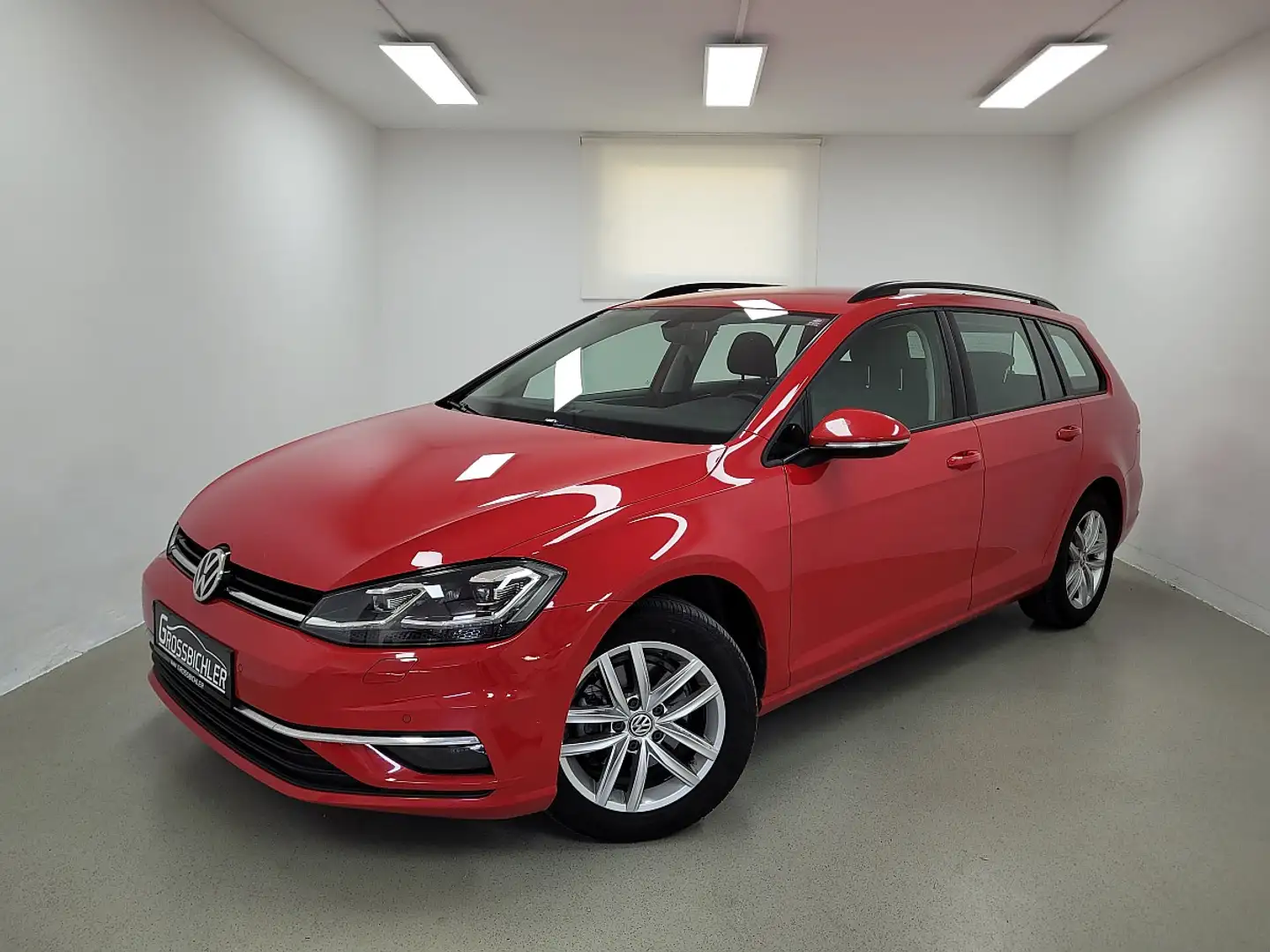 Volkswagen Golf Variant Comfortline 1,6 TDI SCR DSG, Mod. 2019 Rot - 2