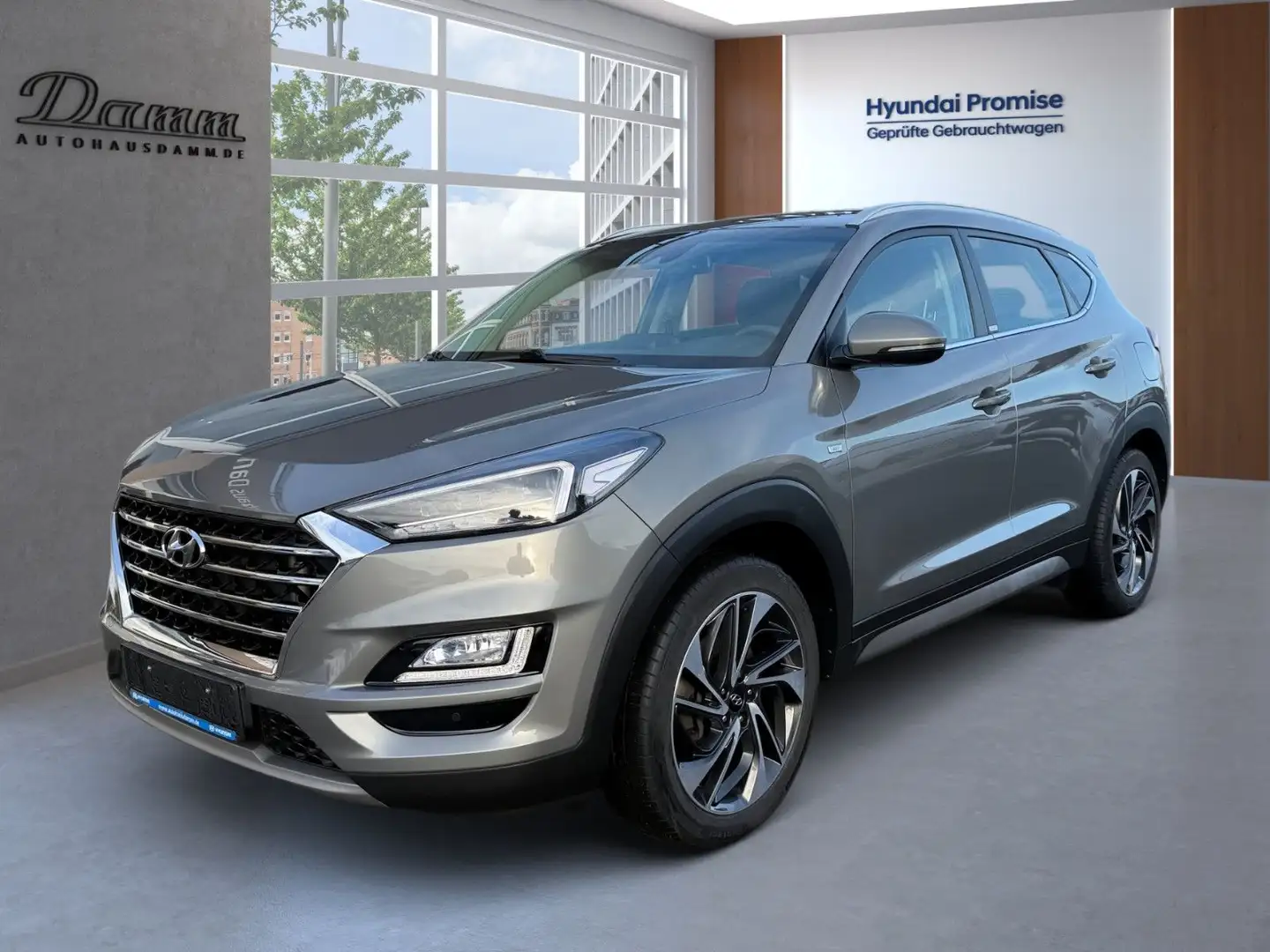 Hyundai TUCSON FL 1.6D 136PS M/T Advange Grau - 1
