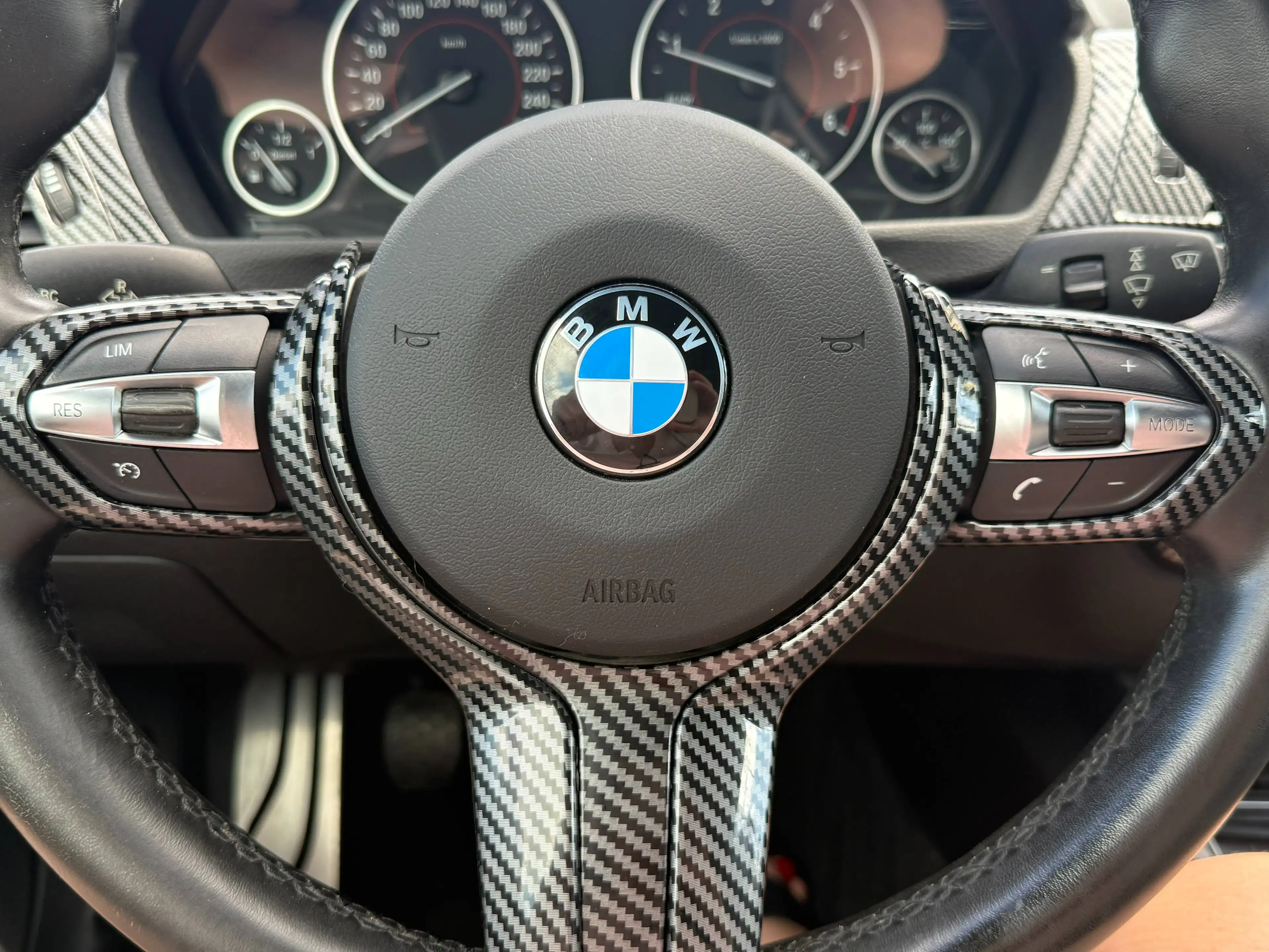 BMW 425 Coupé 425 d / Capteurs avant et arrière / Système de navigation — photo 14