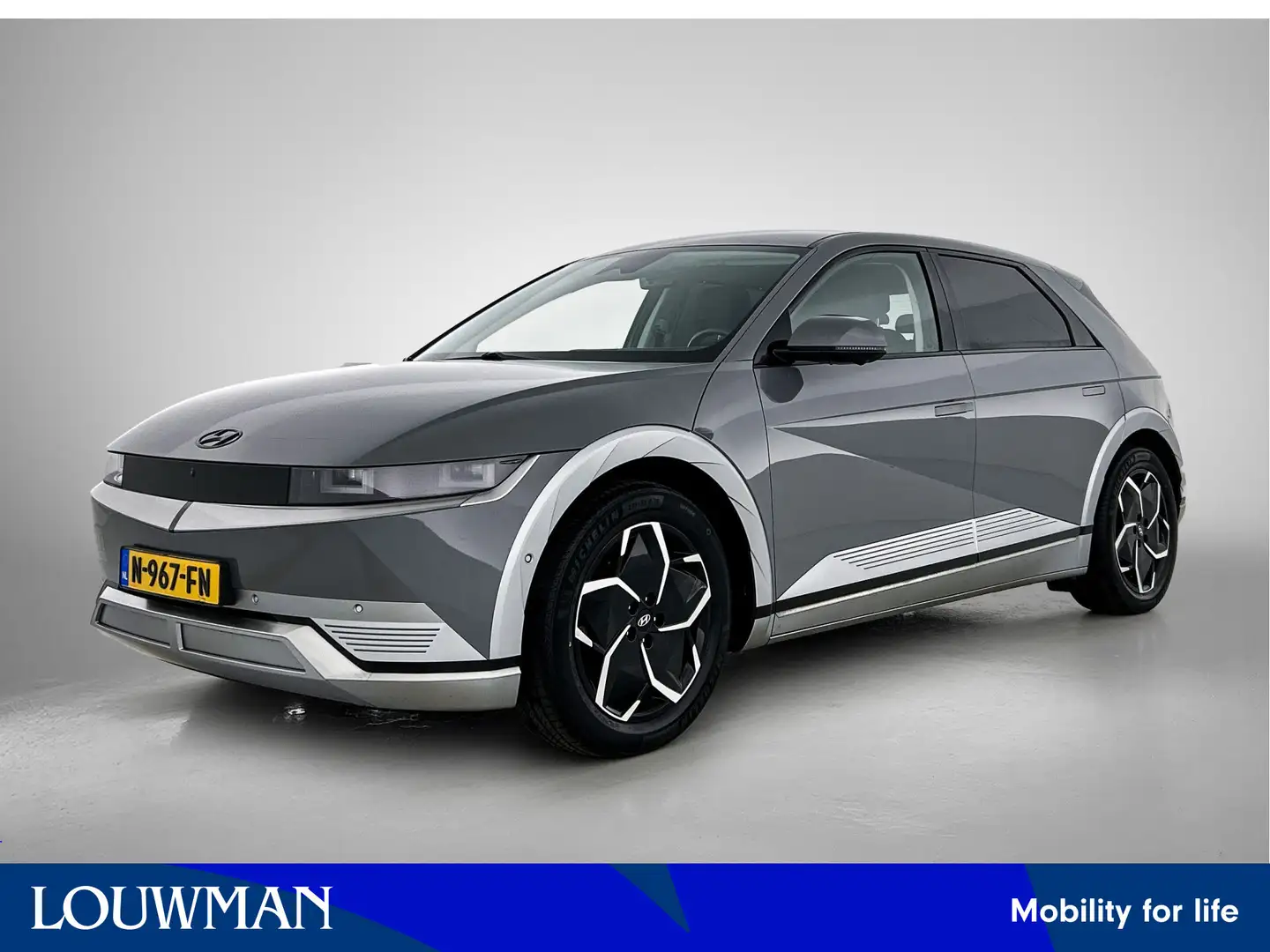 Hyundai IONIQ 5 Lounge 73kWh | SOH 96,7% | Origineel NL! | NAP! | Grijs - 1