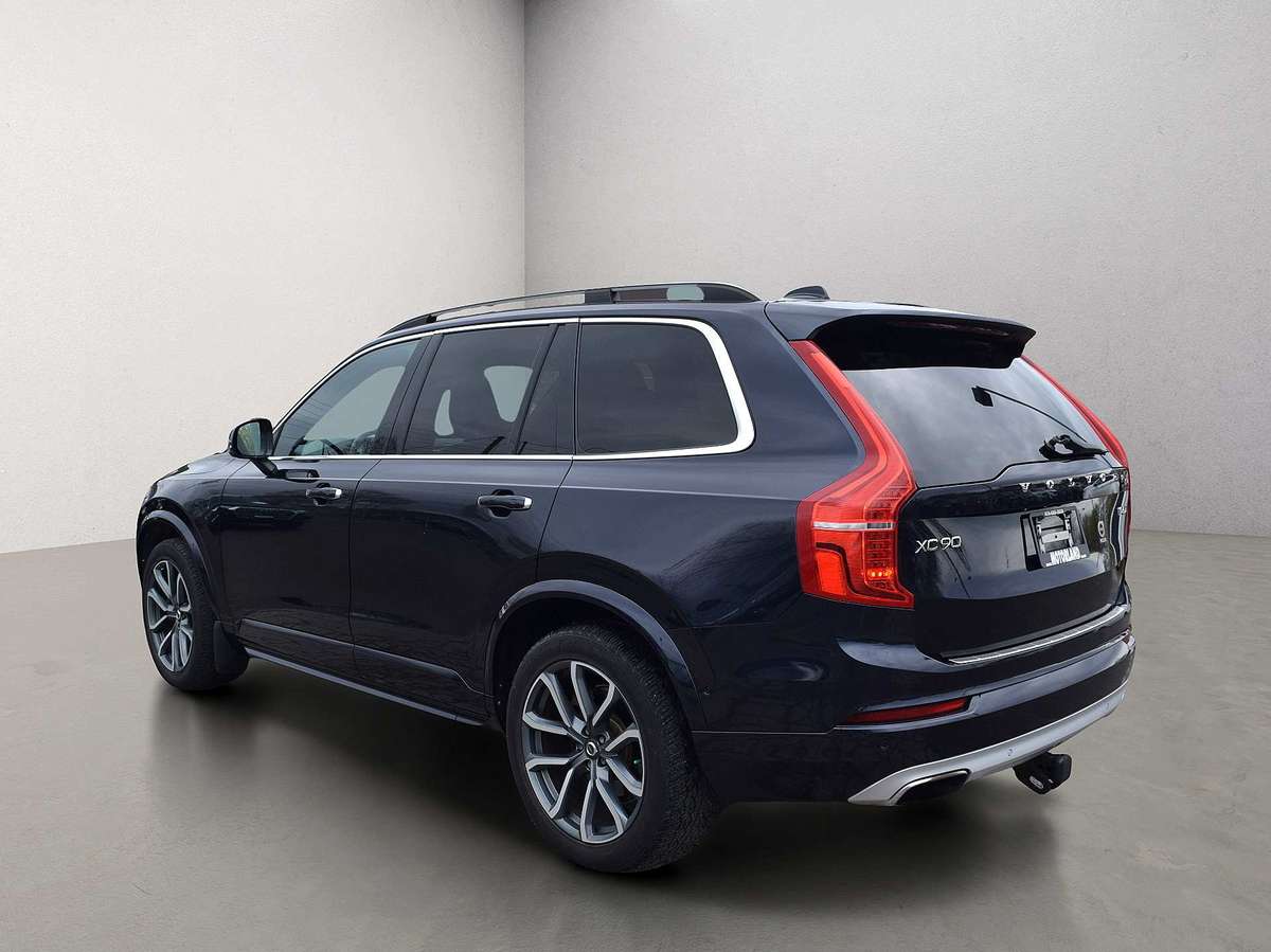 2017 Volvo XC90 T6 Momentum AWD thumb 8