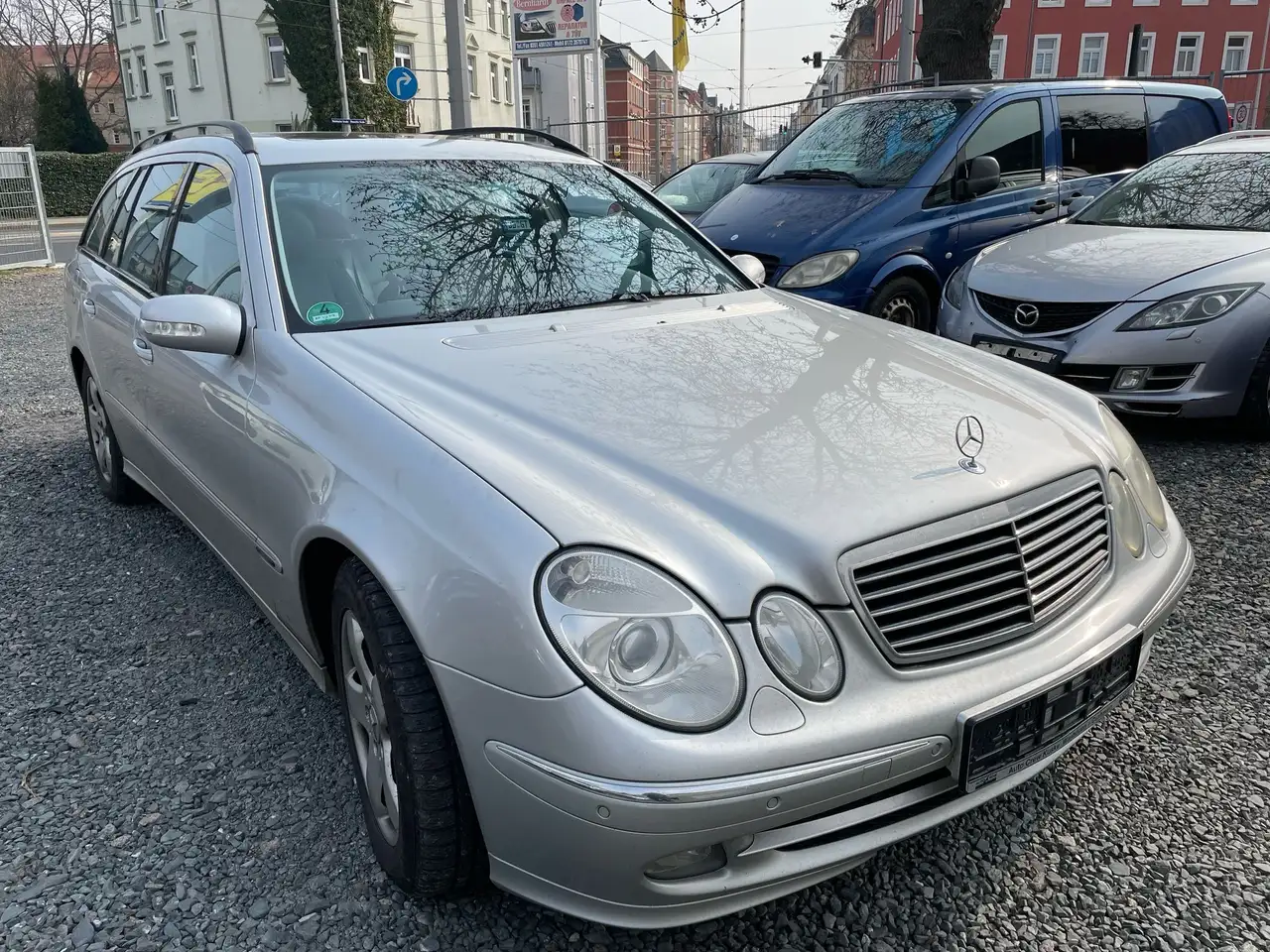 Mercedes-Benz E 220