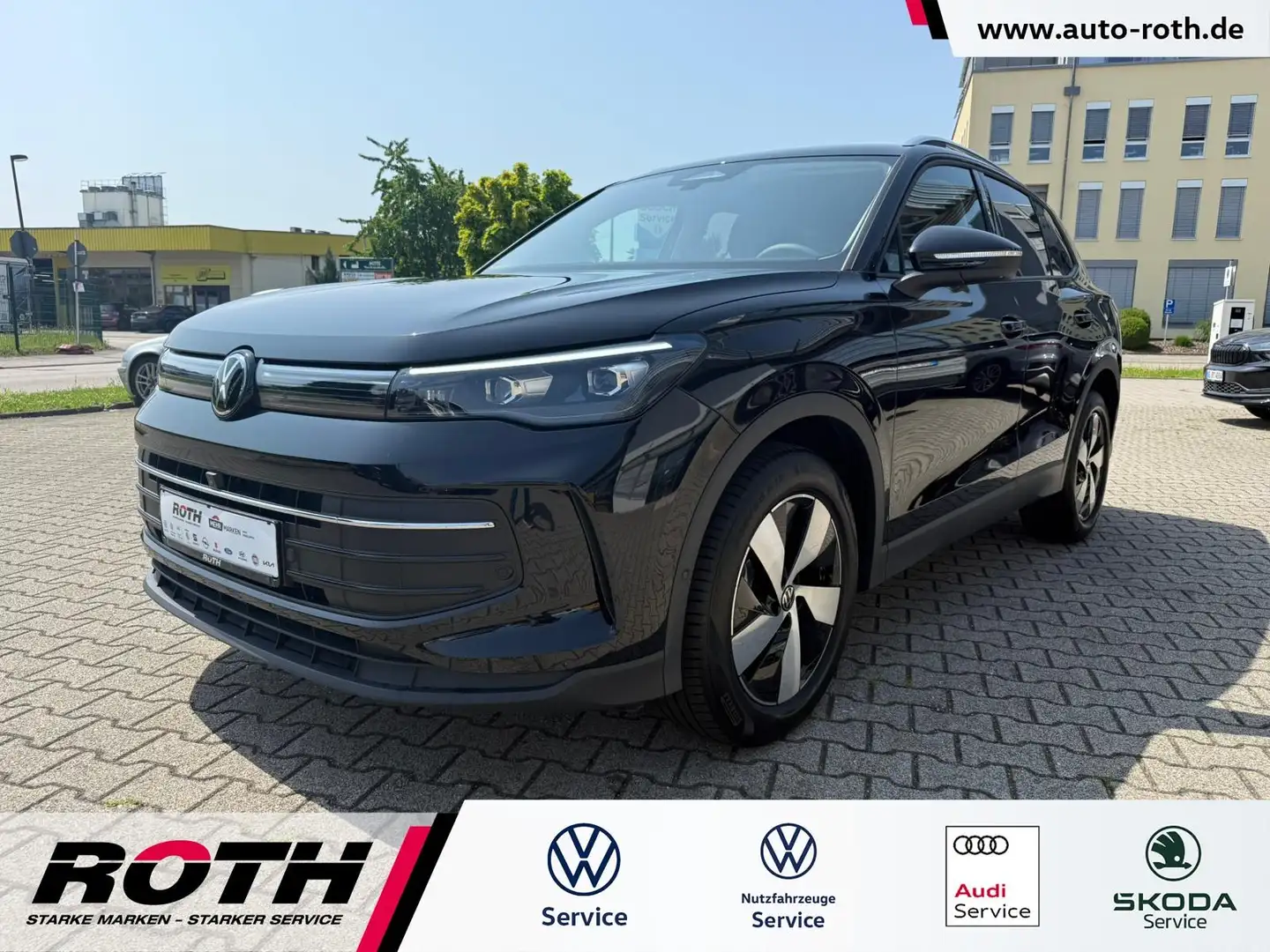 Volkswagen Tiguan 2.0 TDI Life *LED*Kamera*AHK*Alu*Navi*ACC Zwart - 1
