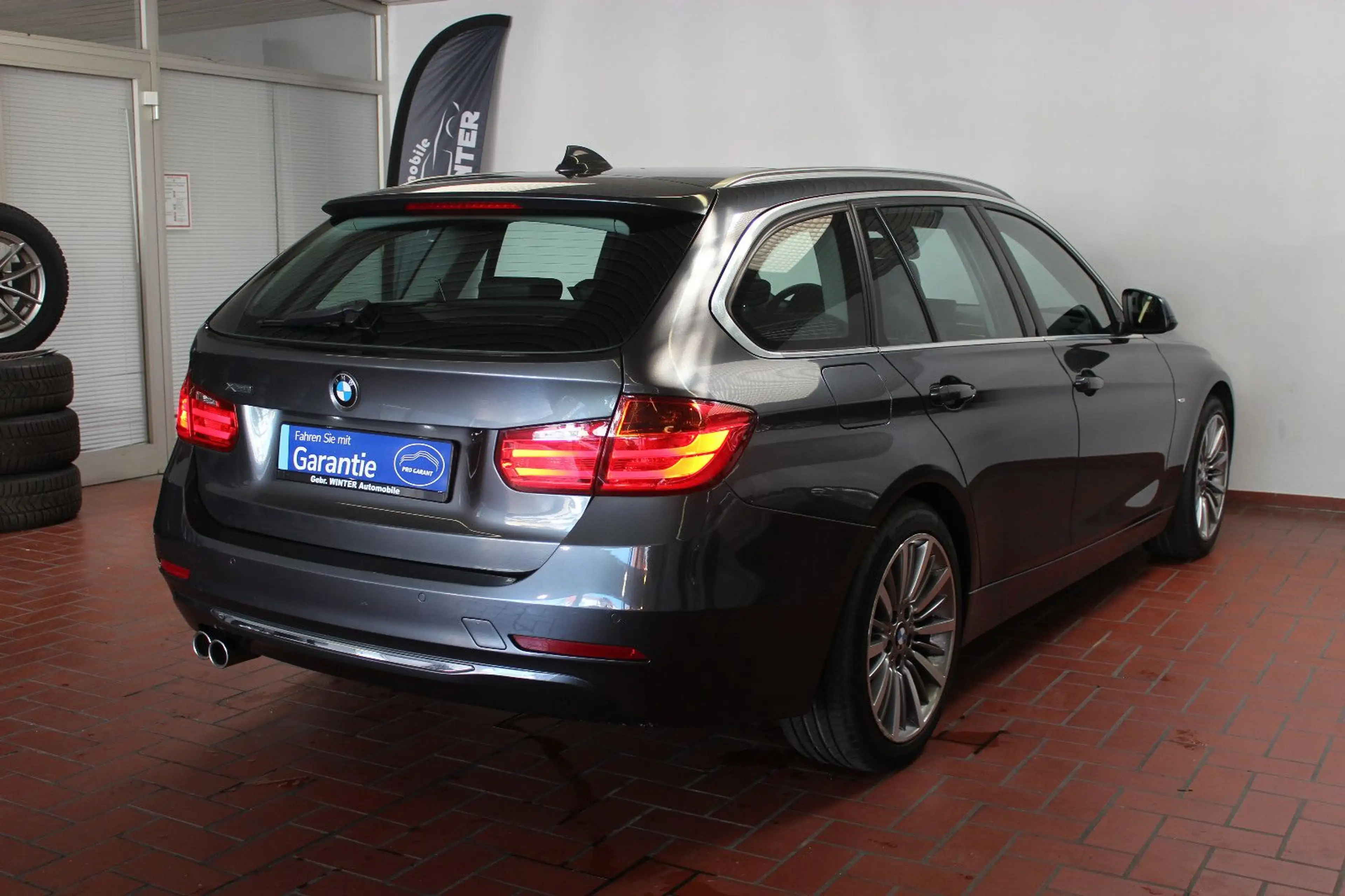 BMW 335 d xDrive*Luxury*HUD*ACC*NAVI*Leder*Pano — photo 7