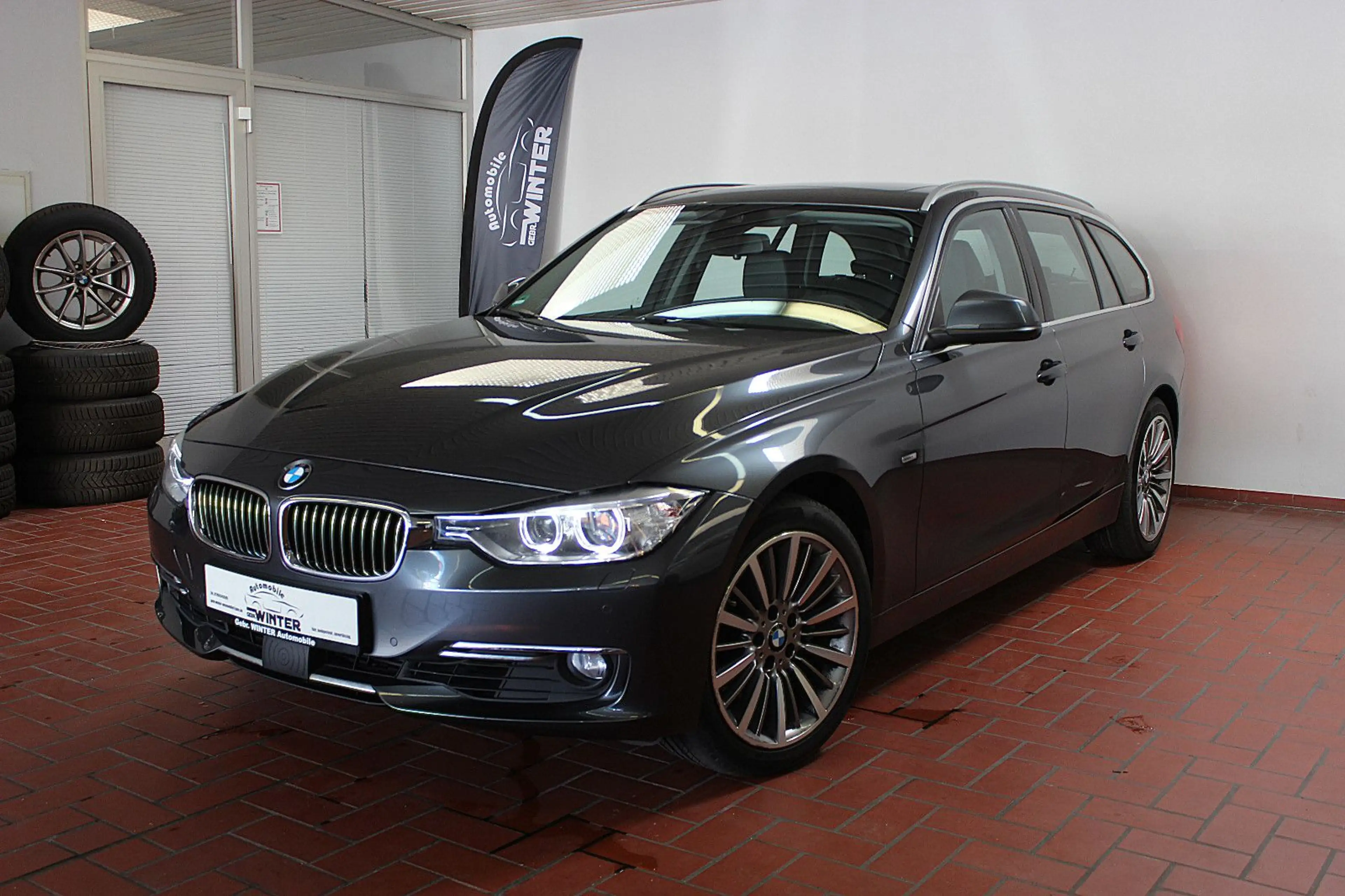 BMW 335 d xDrive*Luxury*HUD*ACC*NAVI*Leder*Pano — photo 3