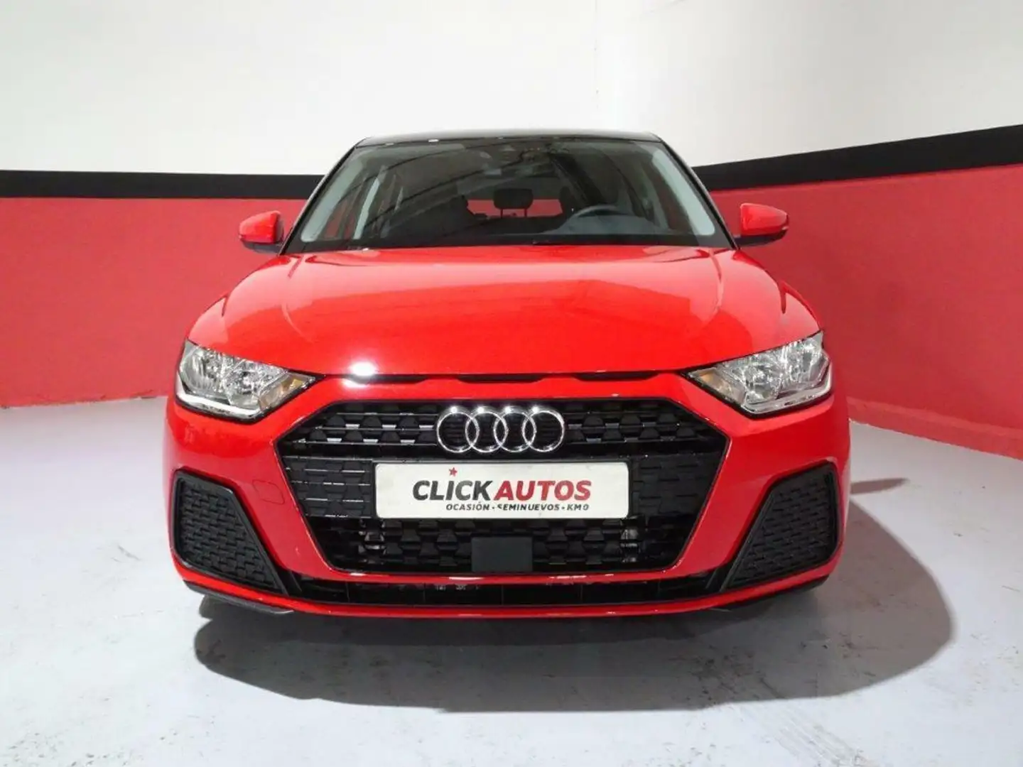 Audi A1 1.0 TFSI 95CV 25 Advanced Rojo - 2