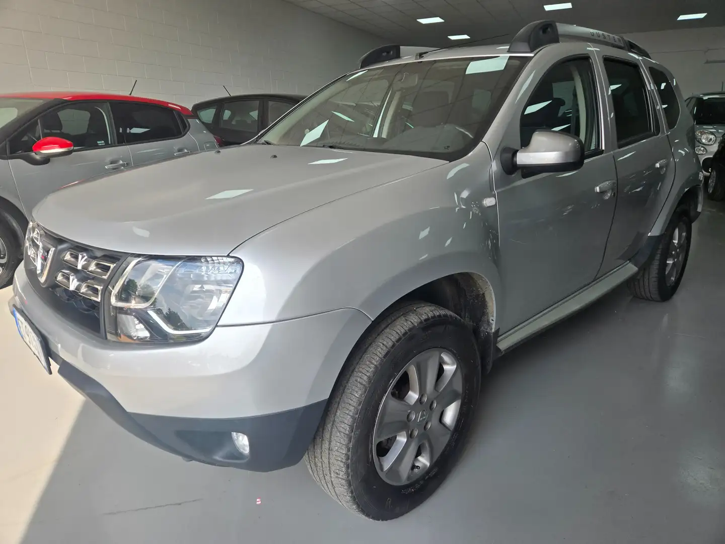 Dacia Duster Duster 1.5 dci Laureate 4x4 110cv Grigio - 1