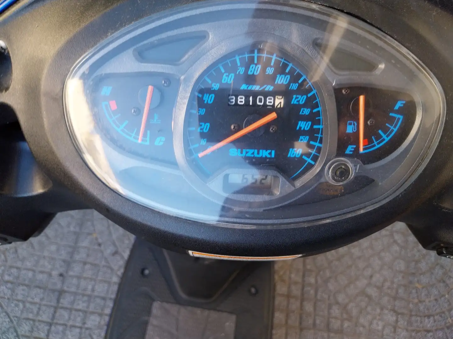 Suzuki Sixteen 150 Azul - 1