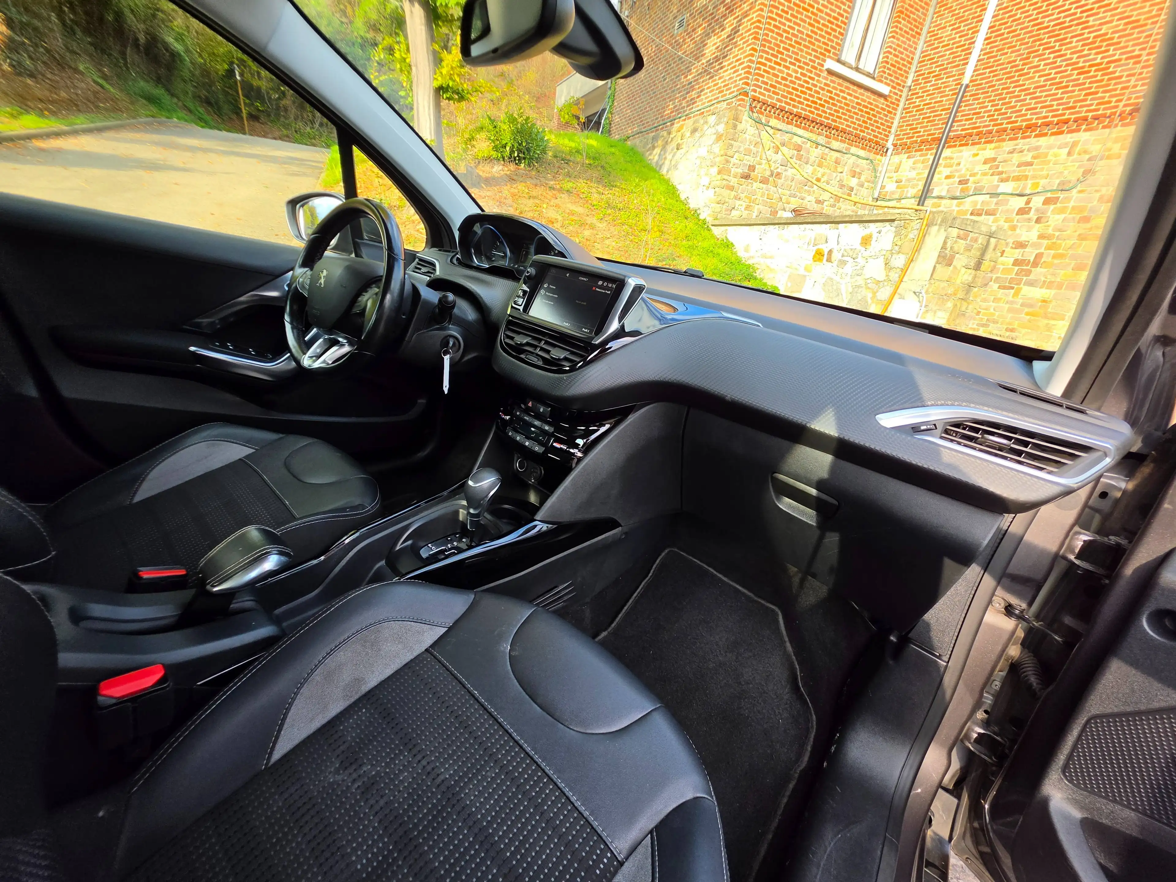 Peugeot 2008 B2B*MARCHAND*1.2*AUTOMATIQUE*NAVI*CAMERA*CRUISE*EU6b — photo 9