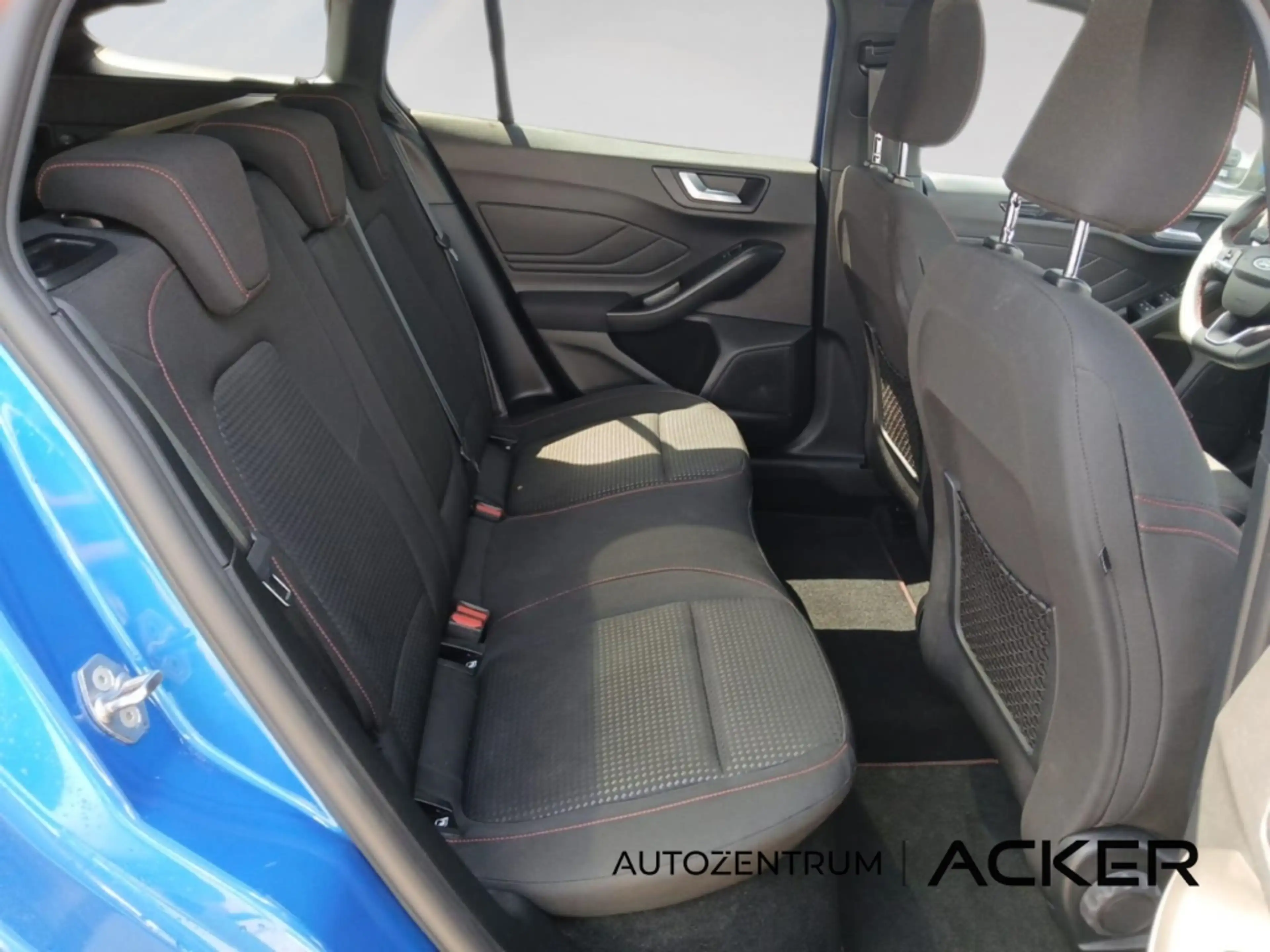 Ford Focus ST-Line X Turnier AT7 PSD/LED/aAHK -48%* — photo 13