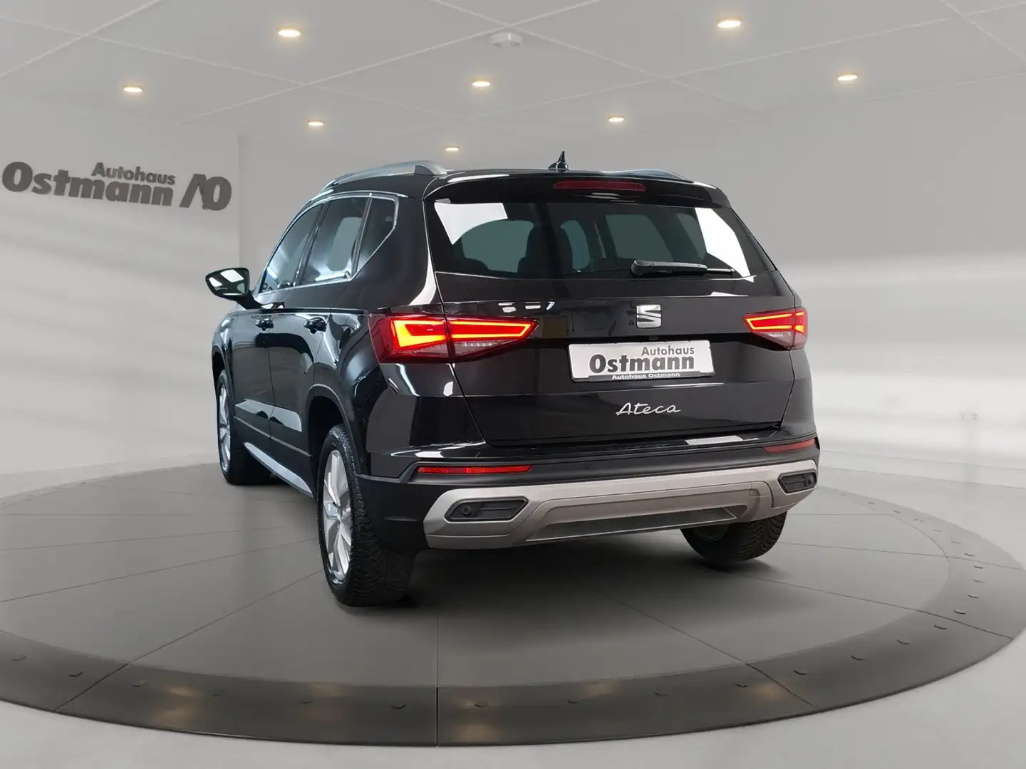 SEAT Ateca 1.5 TSI ACT Xperience AHK LED Navi SHZ Schwarz - 2