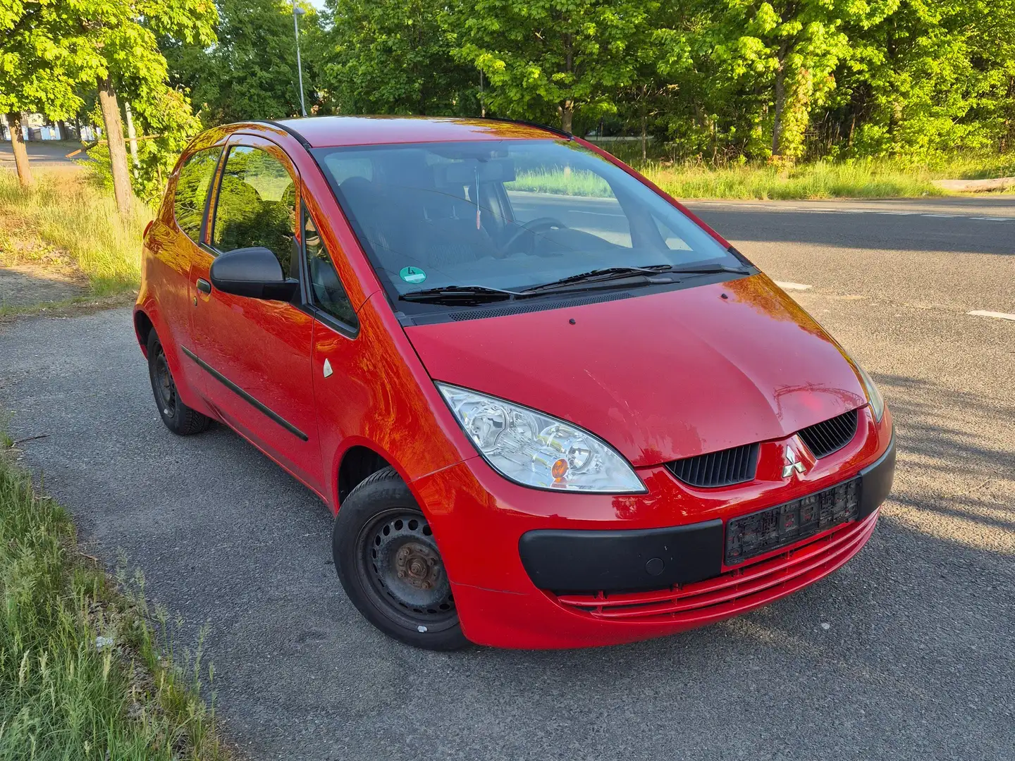 Mitsubishi Colt Z30 EZ 05.2007 TÜV bis 04.2026 AHK Rot - 2