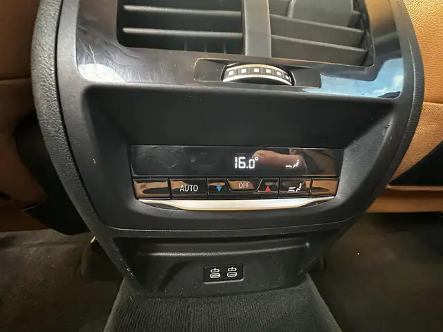 BMW X3 view 26