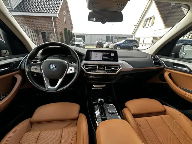 BMW X3 view 2