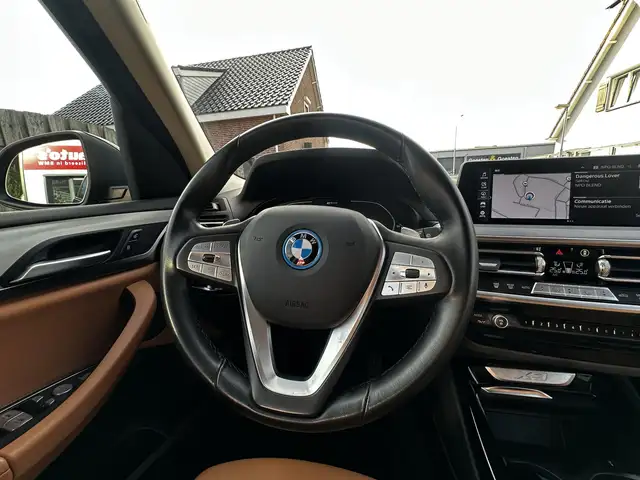 BMW X3 view 6
