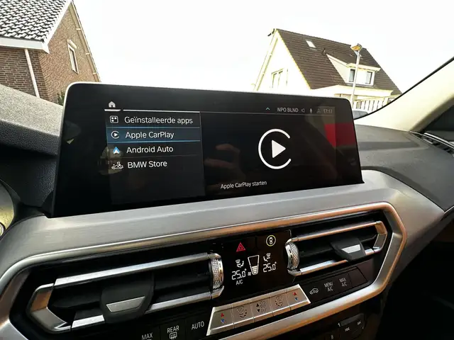 BMW X3 view 24