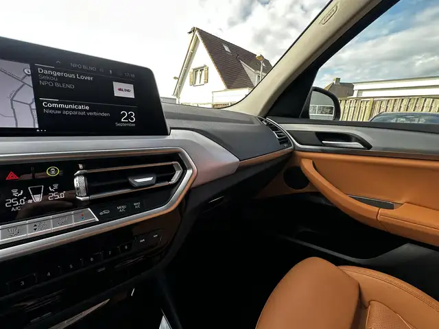 BMW X3 view 15