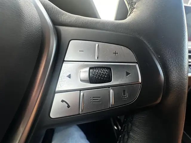 BMW X3 view 21