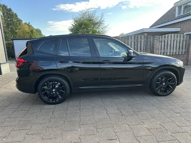 BMW X3 view 17