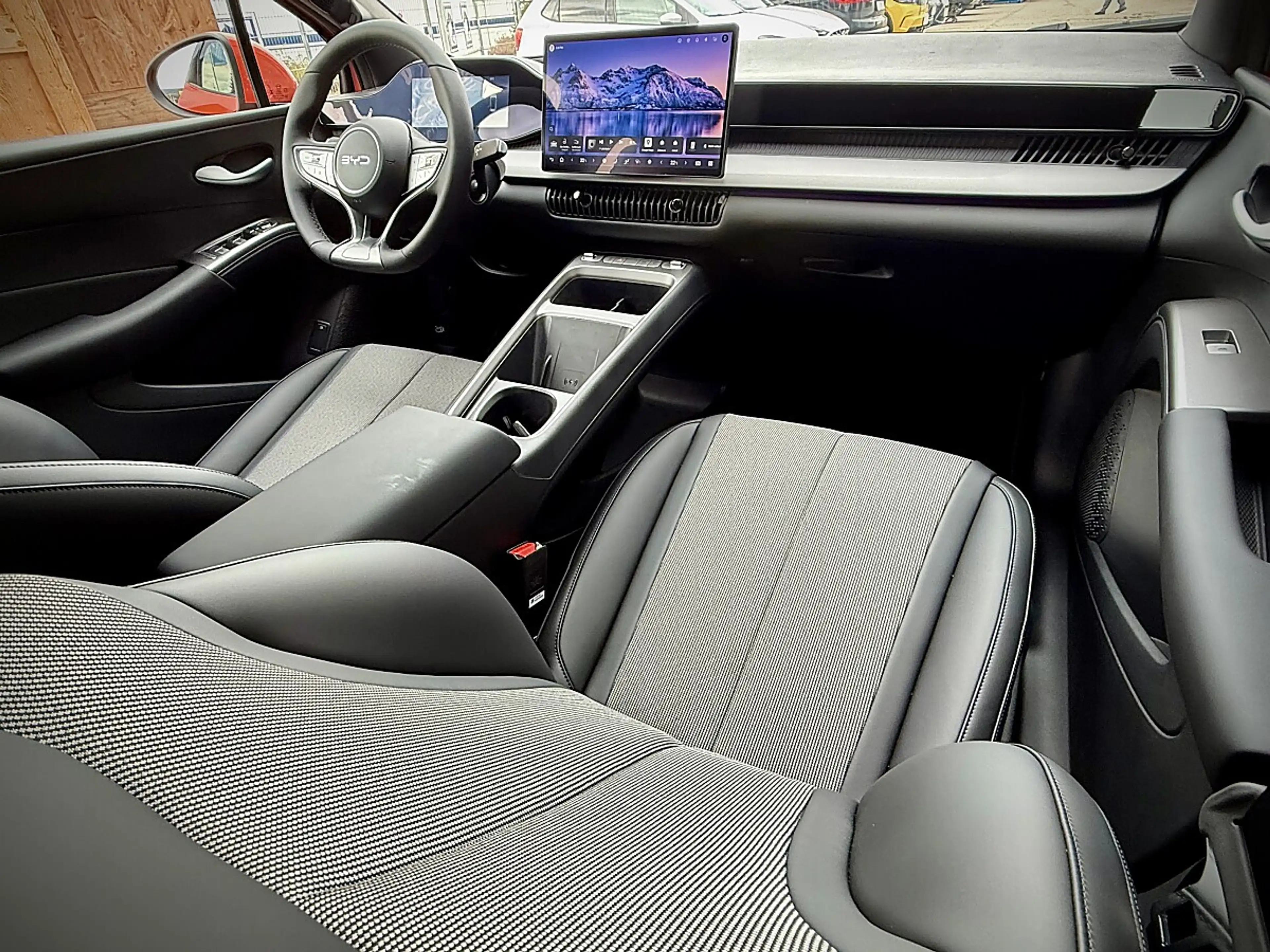 BYD Dolphin G Comfort DM-i PHEV 18,3kWh - WOW Vorführwagen ... — photo 10
