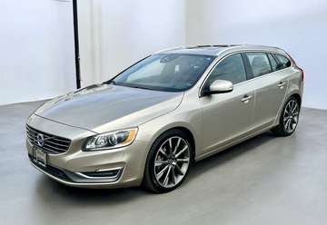 Platinum ~ T5 ~ AWD ~ NO ACCIDENTS