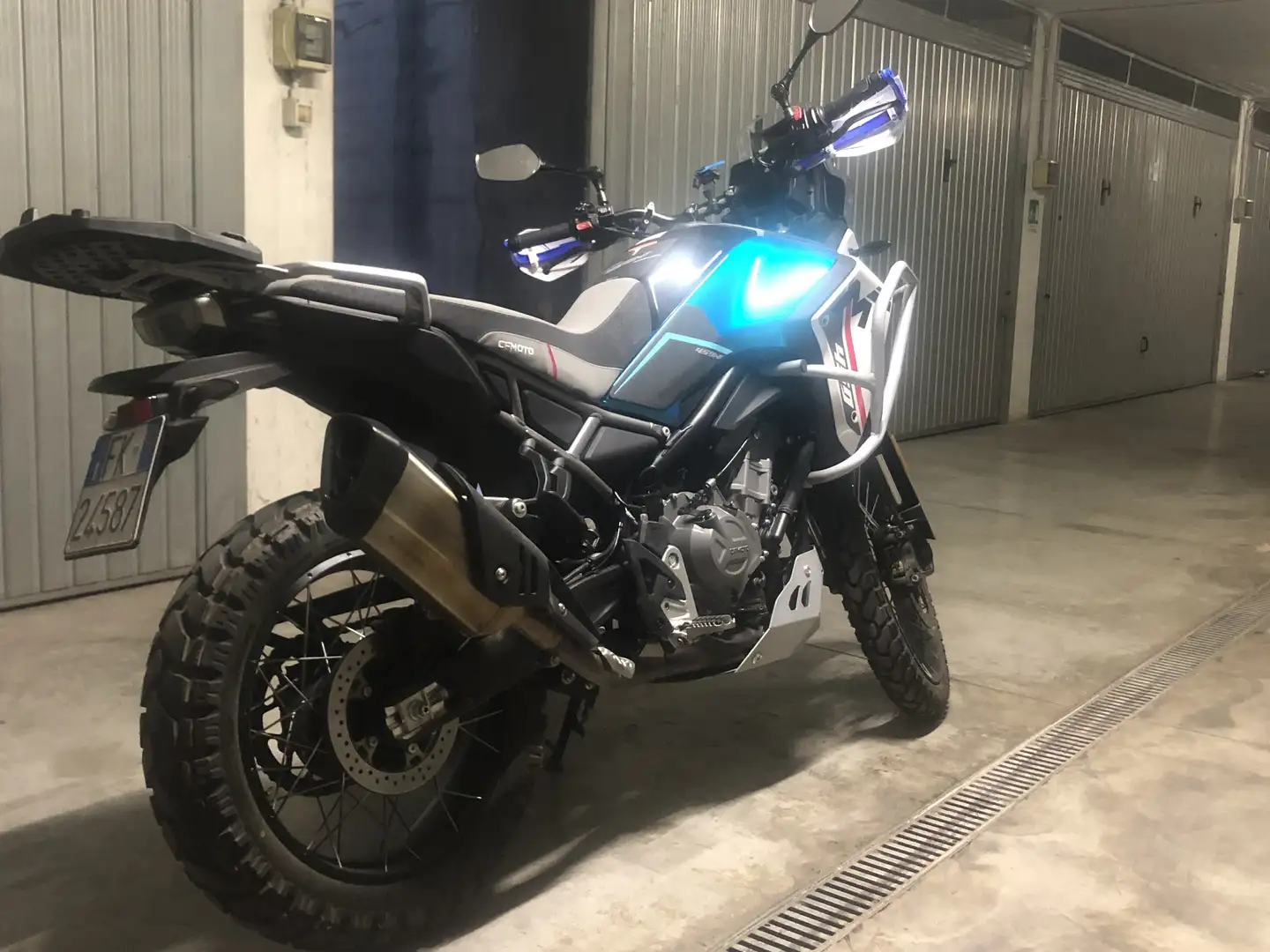 CFMOTO 450 MT - 1