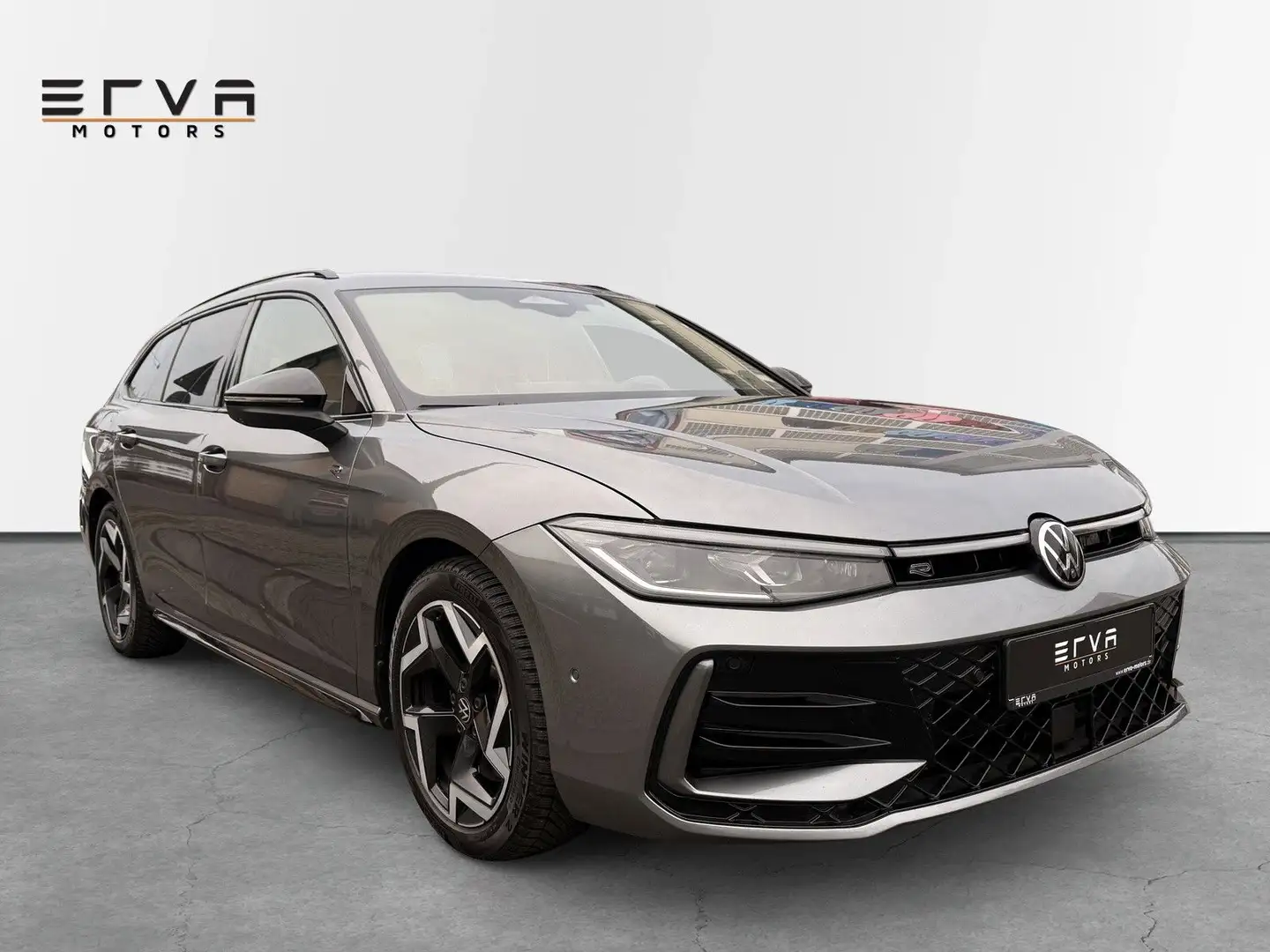 Volkswagen Passat Variant 2.0 TDI 142 kW 4Motion R-Line Gris - 1