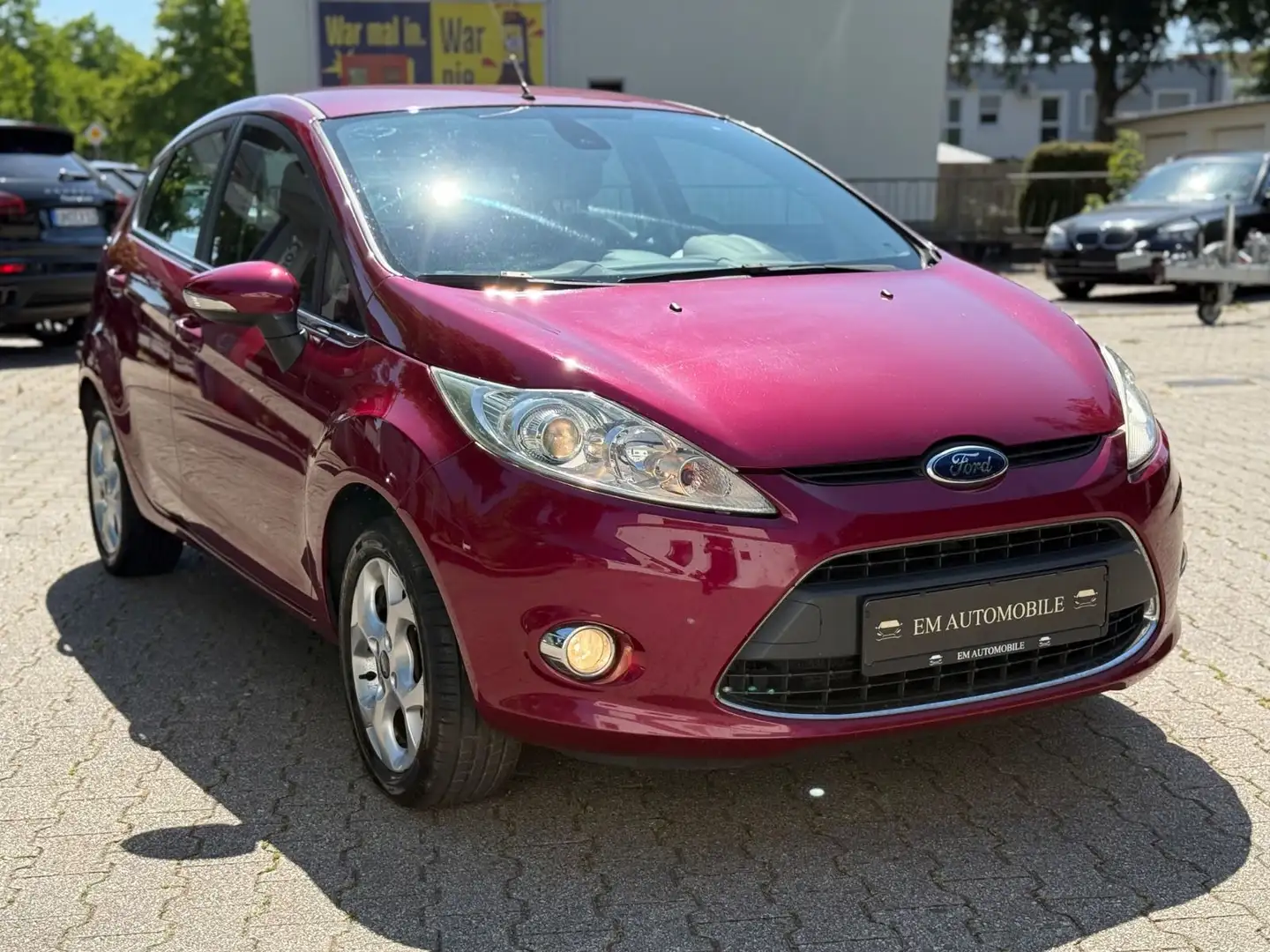 Ford Fiesta *Titanium*Keyless*Klima**ZahnriemenNEU* - 1