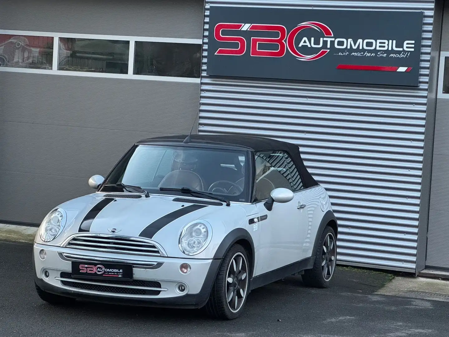 MINI Cooper Cabrio Silber - 1